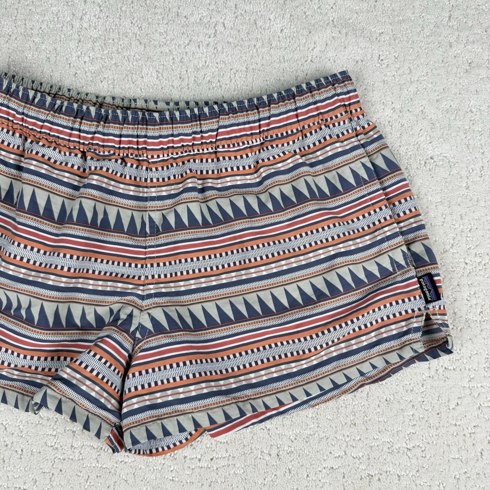 Patagonia Women's Barely Baggies Shorts 2.5"Inseam Size S Aztec Geometric print